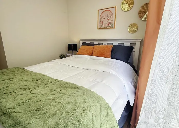 In The Heart Of City's Historic Apartment